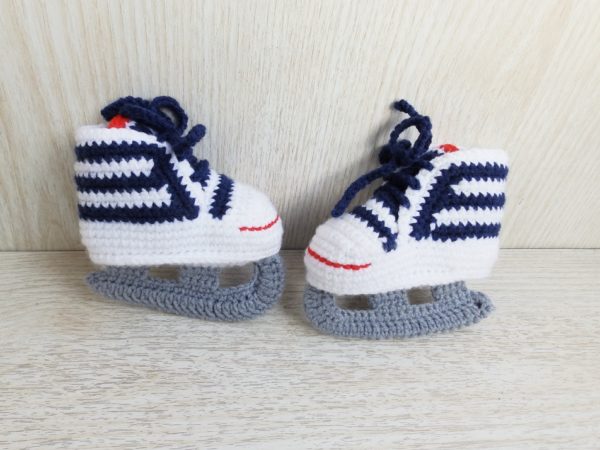 Crochetted Baby Ice Hockey Skates Shoes 