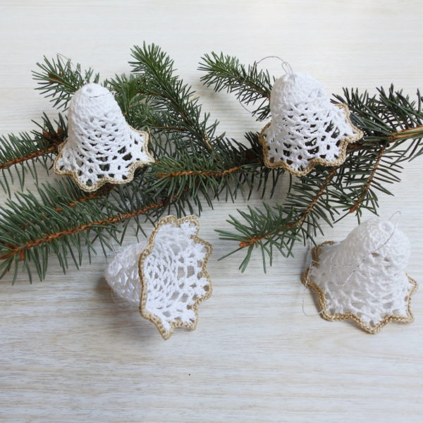 Details about   Hand Made Crochet Knitted White Bell Hang on Christmas Tree Decoration Gold 3” 